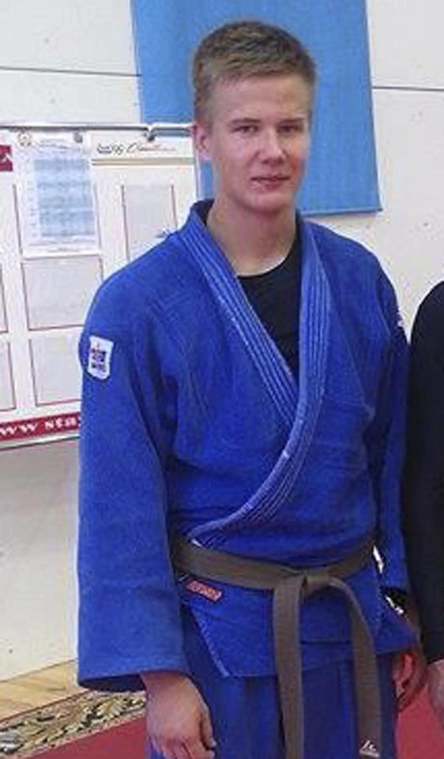 Tallinnas Audentese spordigümnaasiumis treeniv Viljandi spordikooli kasvandik Tanner Saar teenis Eesti judomeistrivõistlustel oma esimese medali täiskasvanute seas.