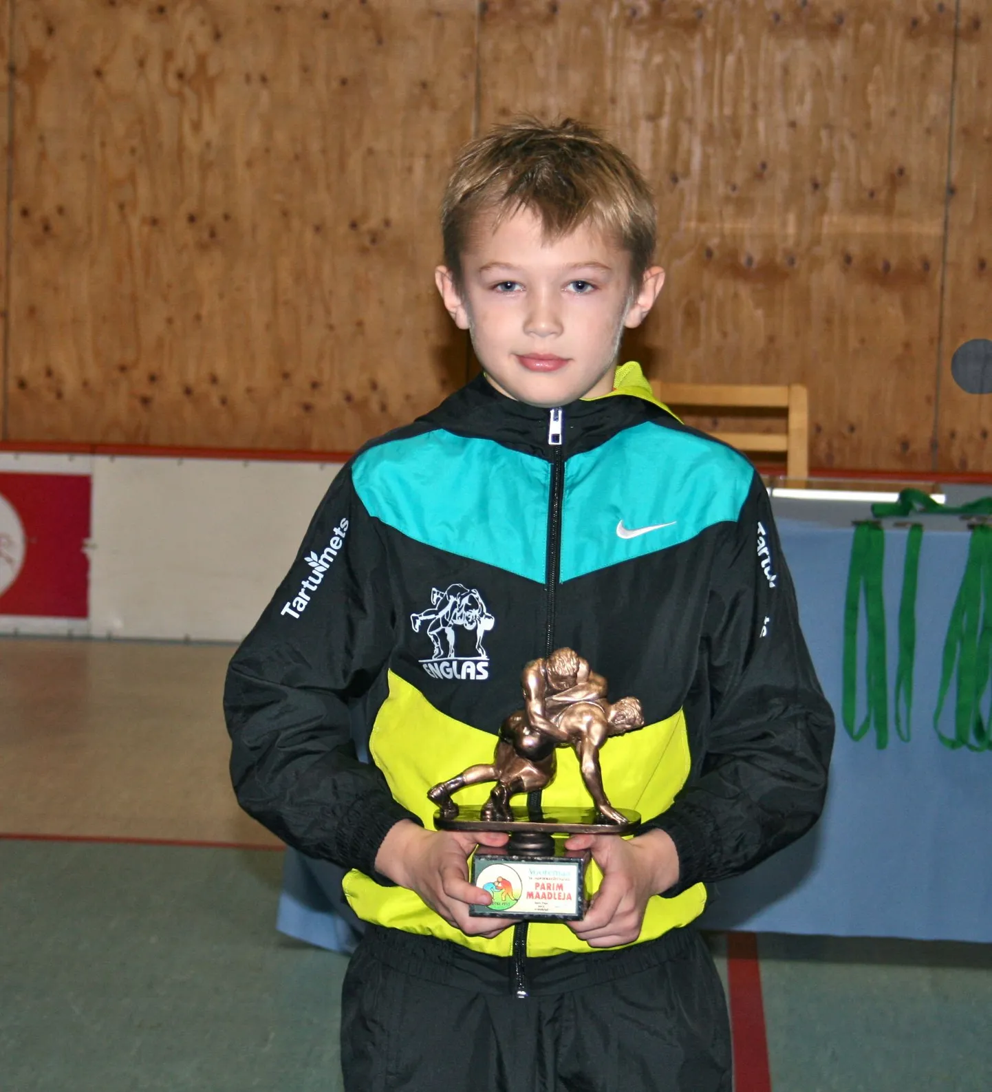 Jõgeval parima maadleja eriauhinna võitnud Max Hristjuk.