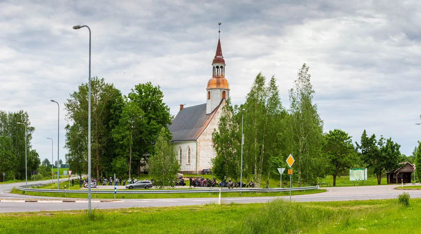 Sangaste kirik.