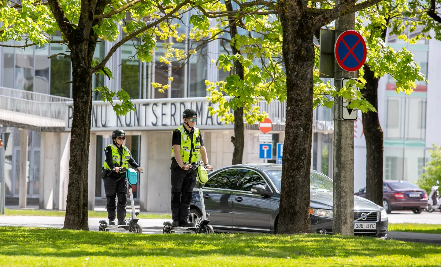 Elektriline tõukeratas.