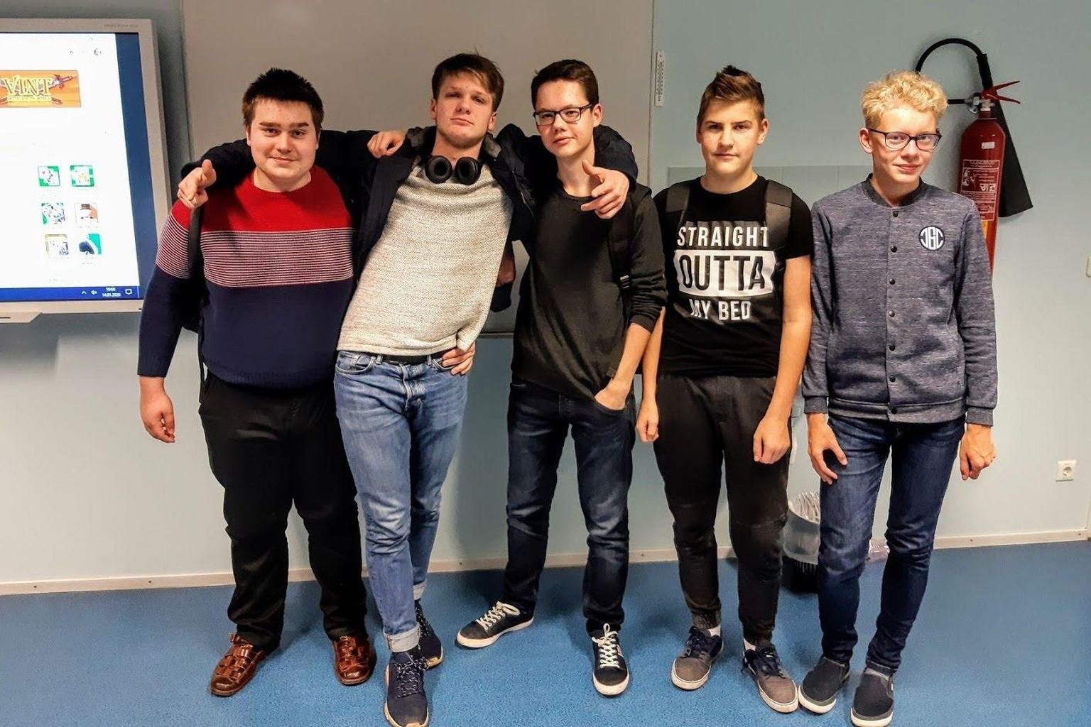 Jakobsoni kooli võistkonnas oli 35 õpilast. Fotol on (vasakult)
Ott Org, Kaupo Kruusmäe, Mattias Nõgols, Kevin Kasik ja Kevin Jürgen.