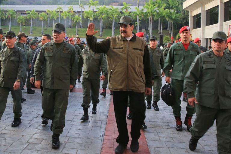 Venezuela president Nicolas Maduro kutsus riigi relvajõude üles astuma vastu riigipöörde kavandajatele. 
