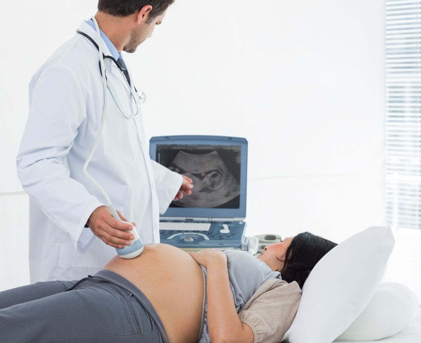 Laps peaks tuharseisust peaseisu pöörama 34. rasedusnädalaks.