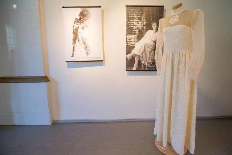 Katre Arula kleit, mida on inspireerinud luuletaja Marie Underi isik ja looming.