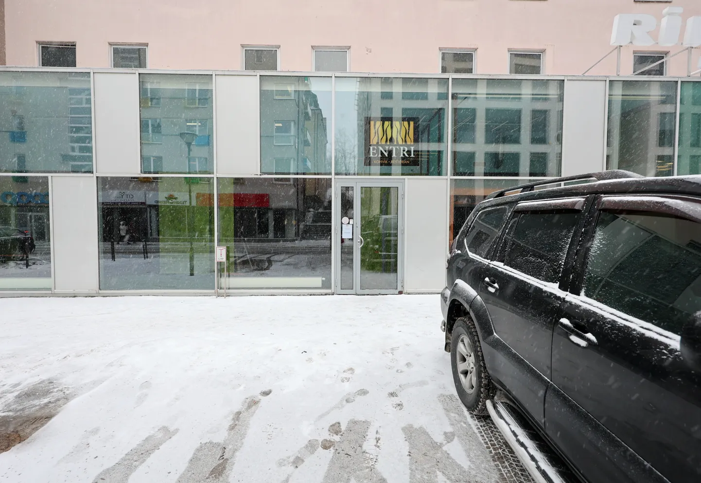 Entri restoran kolis Ülikooli tänavalt välja eelmisel nädalal.