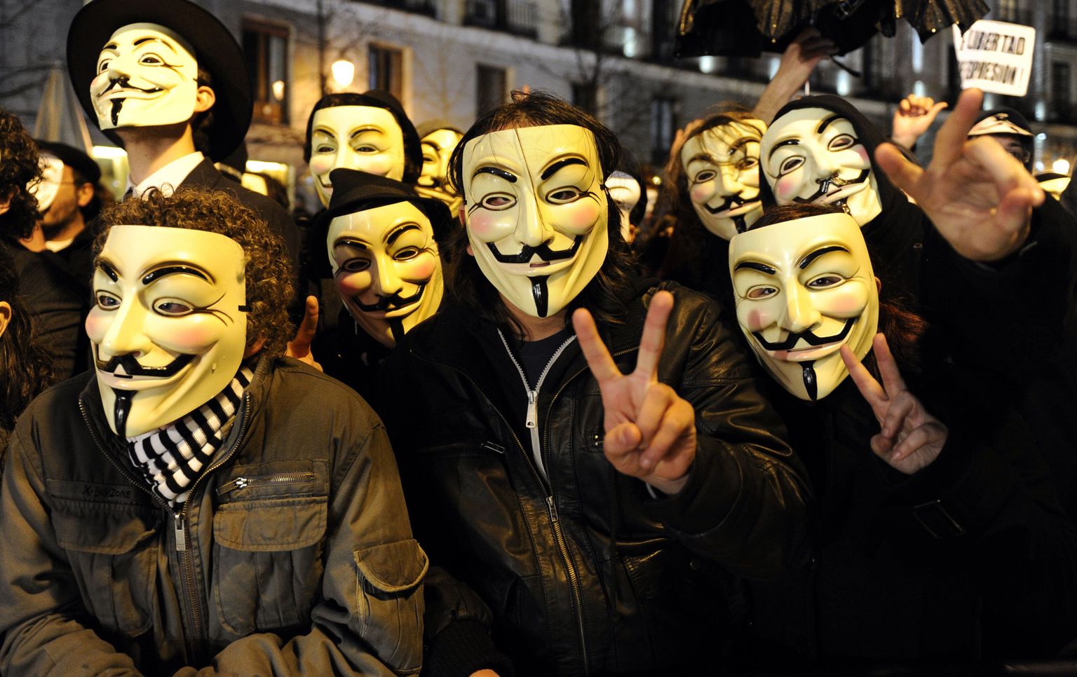 Anonymouse esindajad.