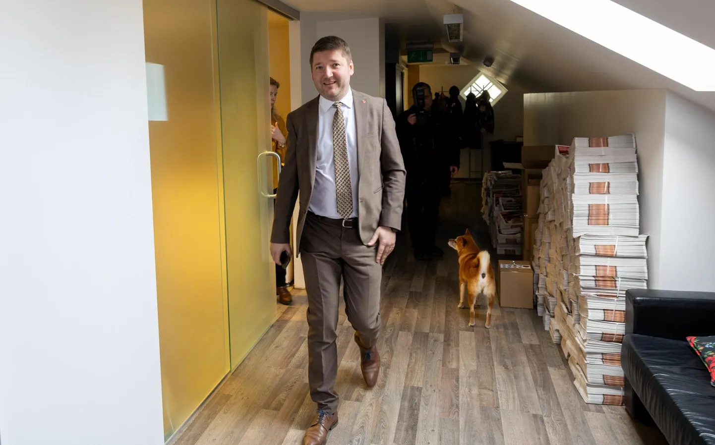 Riigikogu sotsiaaldemokraatide juht Priit Lomp leidis, et raskeid otsuseid tuleks rahvale paremini selgitada.