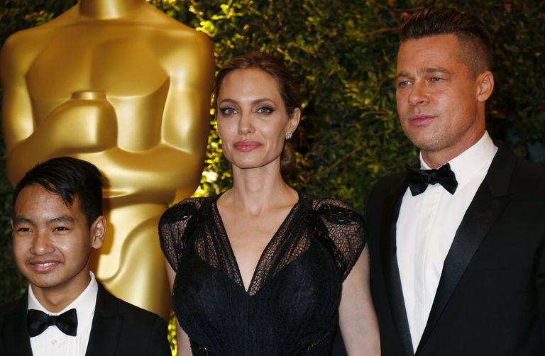 Maddox (vasakul), Angelina Jolie ja Brad Pitt