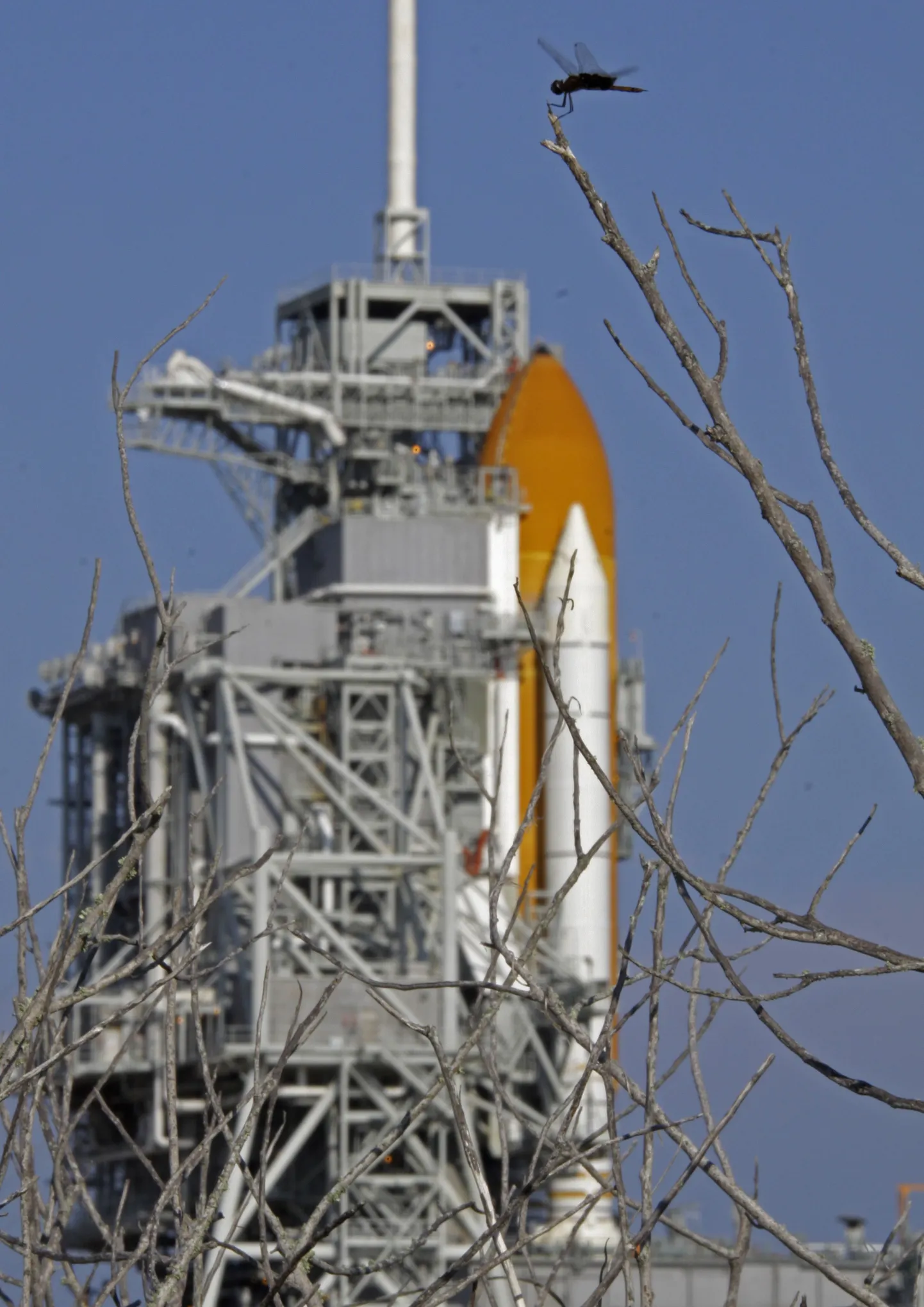 Kosmosesüstik Discovery Kennedy kosmosekesuses eile.