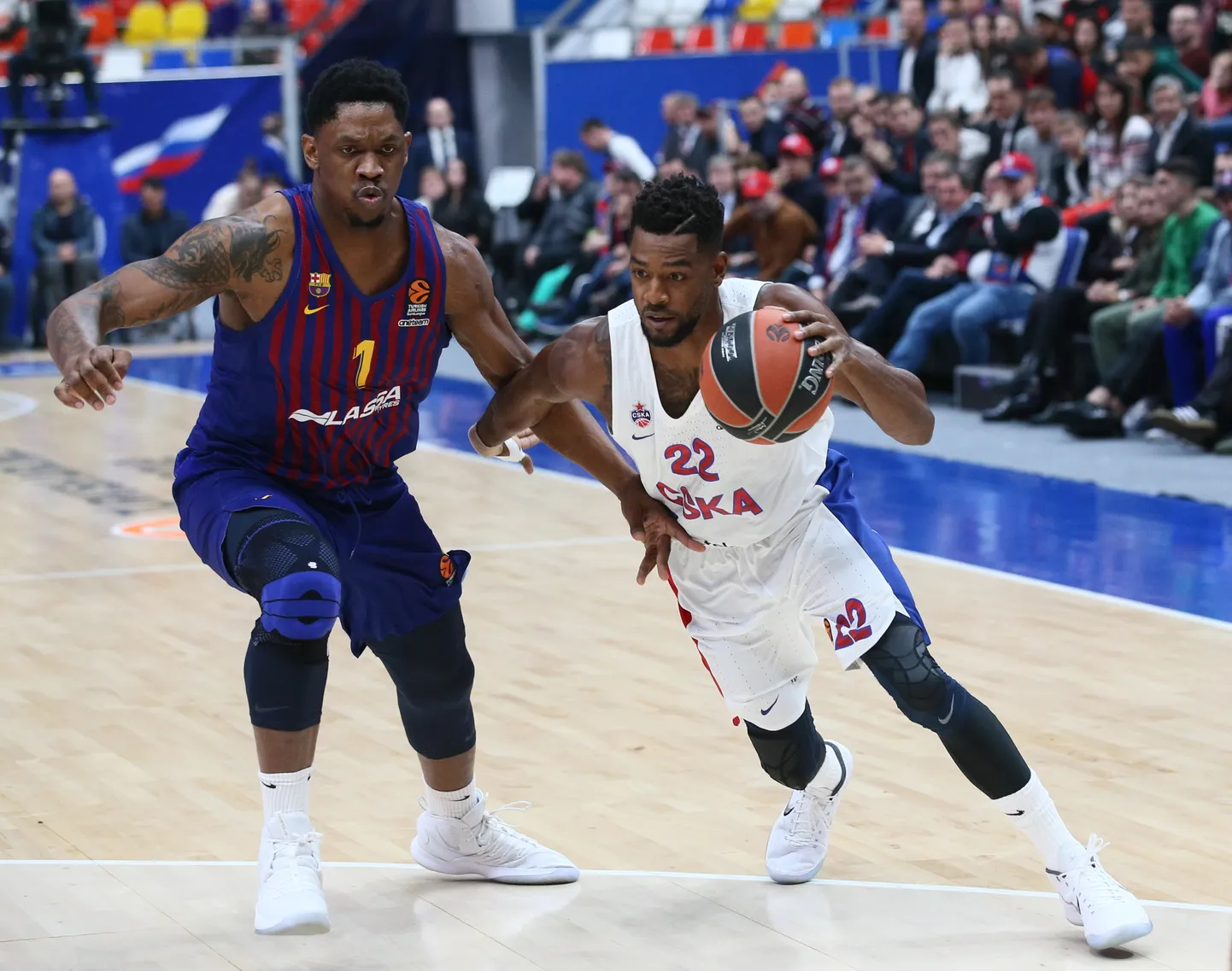 Kevin Seraphin (vasakul) ja Cory Higgins.