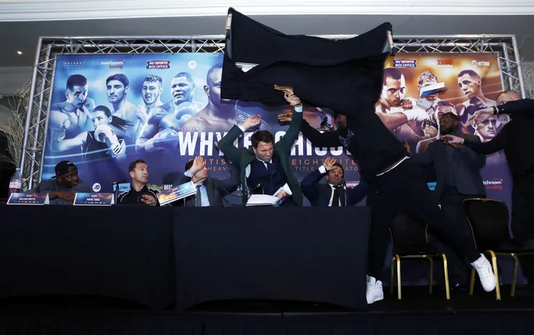 Dereck Chisora ei suutnud pead külmana hoida. Foto: Jason Cairnduff/REUTERS/Scanpix