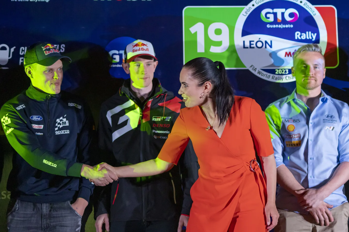 Ott Tänak (vasakul).