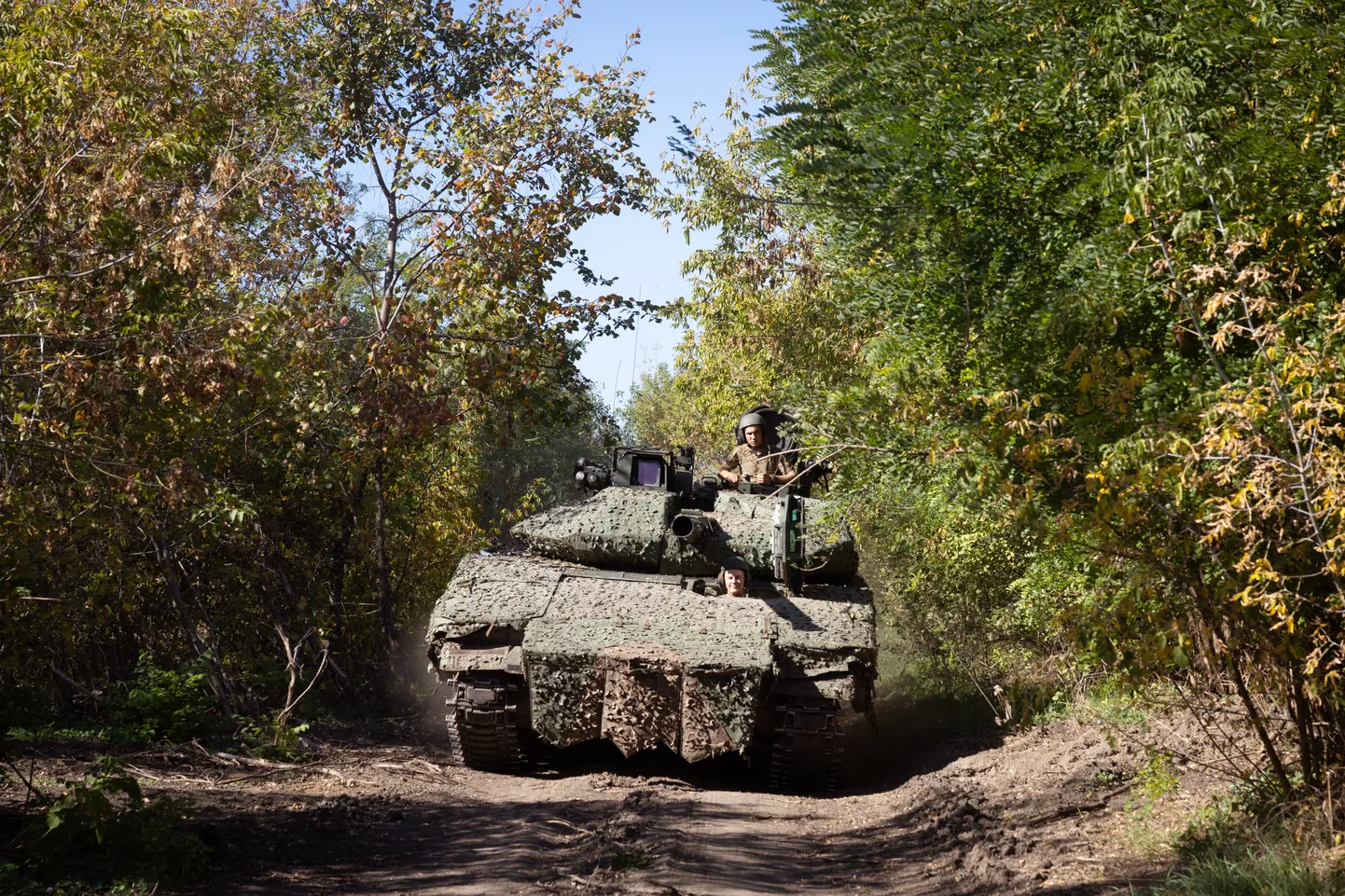 Ukraina armee 21. brigaadi jalaväe lahingumasin CV90 idarindel Donetski oblastis.