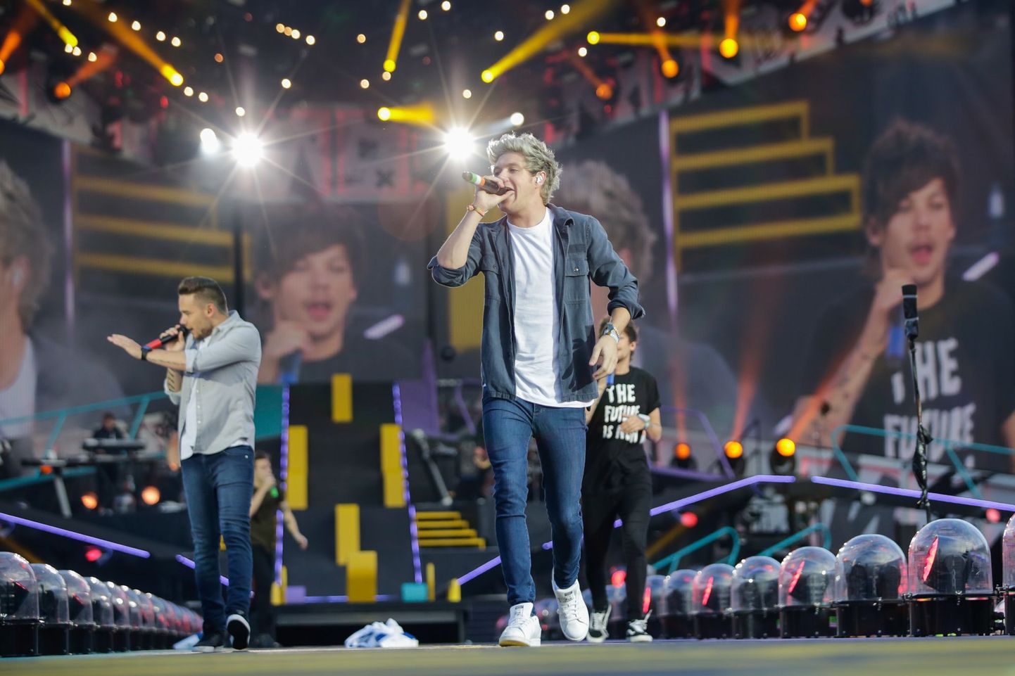 One Direction andis kontserdi Helsinki Olümpiastaadionil