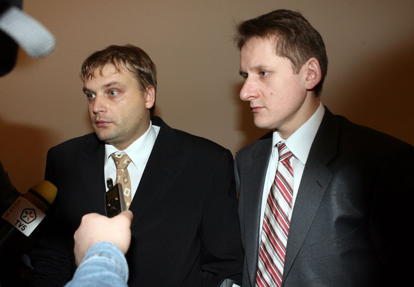 Öise Vahtkonna liikmed Dmitri Linter (vasakul)ja Maksim Reva