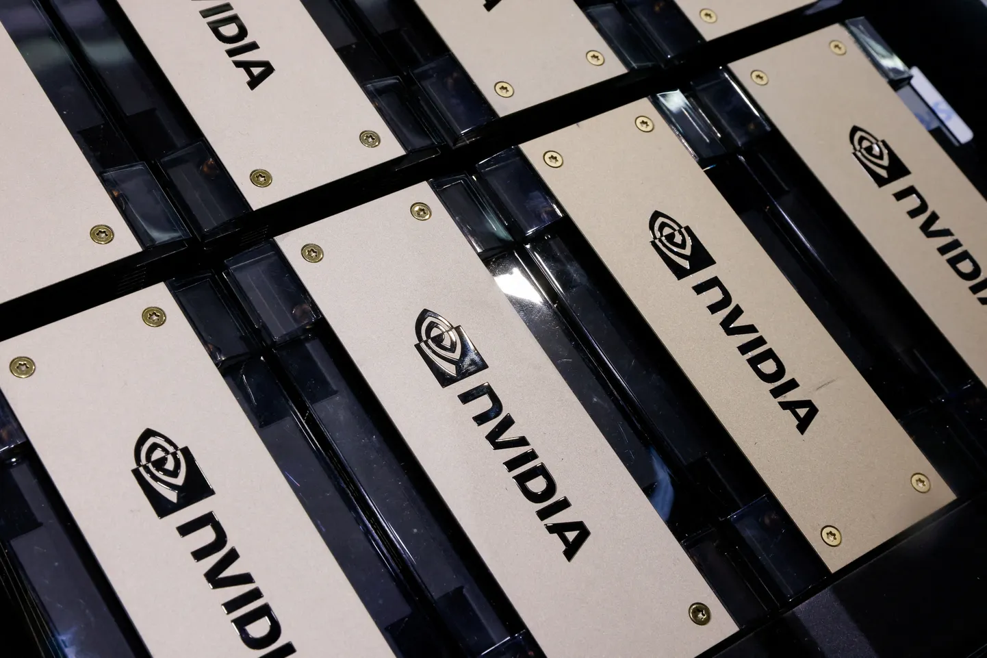 Nvidia superkiibid Grace Hopper väljapanekul Taipei tehnoloogiamessil 30. mail 2023.