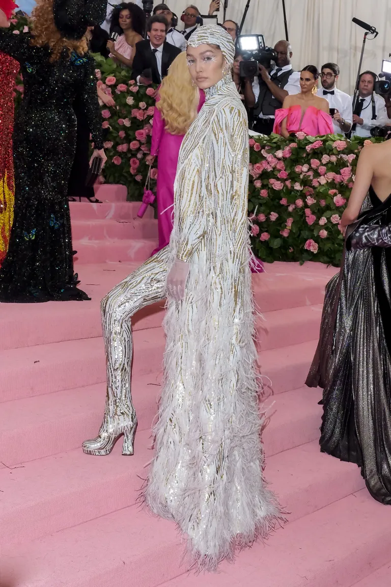 Джиджи Хадид. Met Gala 2019.