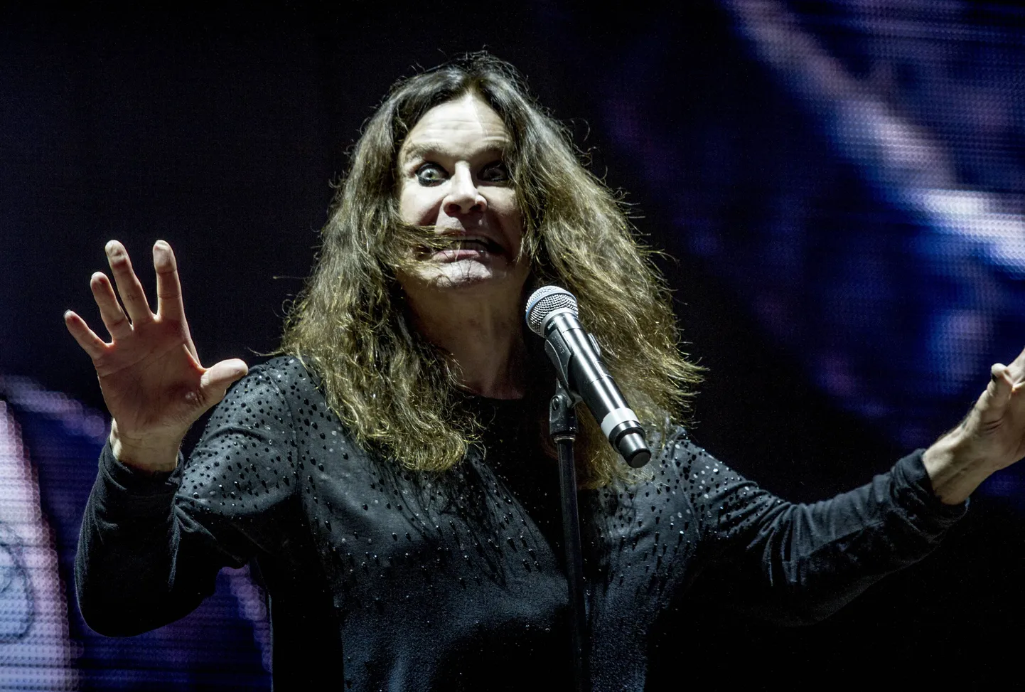 Ozzy Osbourne esinemas koos Black Sabbathiga.