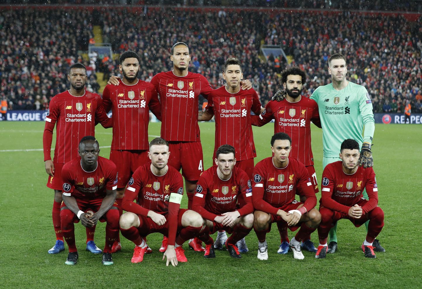 Inglismaa meistrivõistlusi juhib hetkel Liverpool jalgpalliklubi.