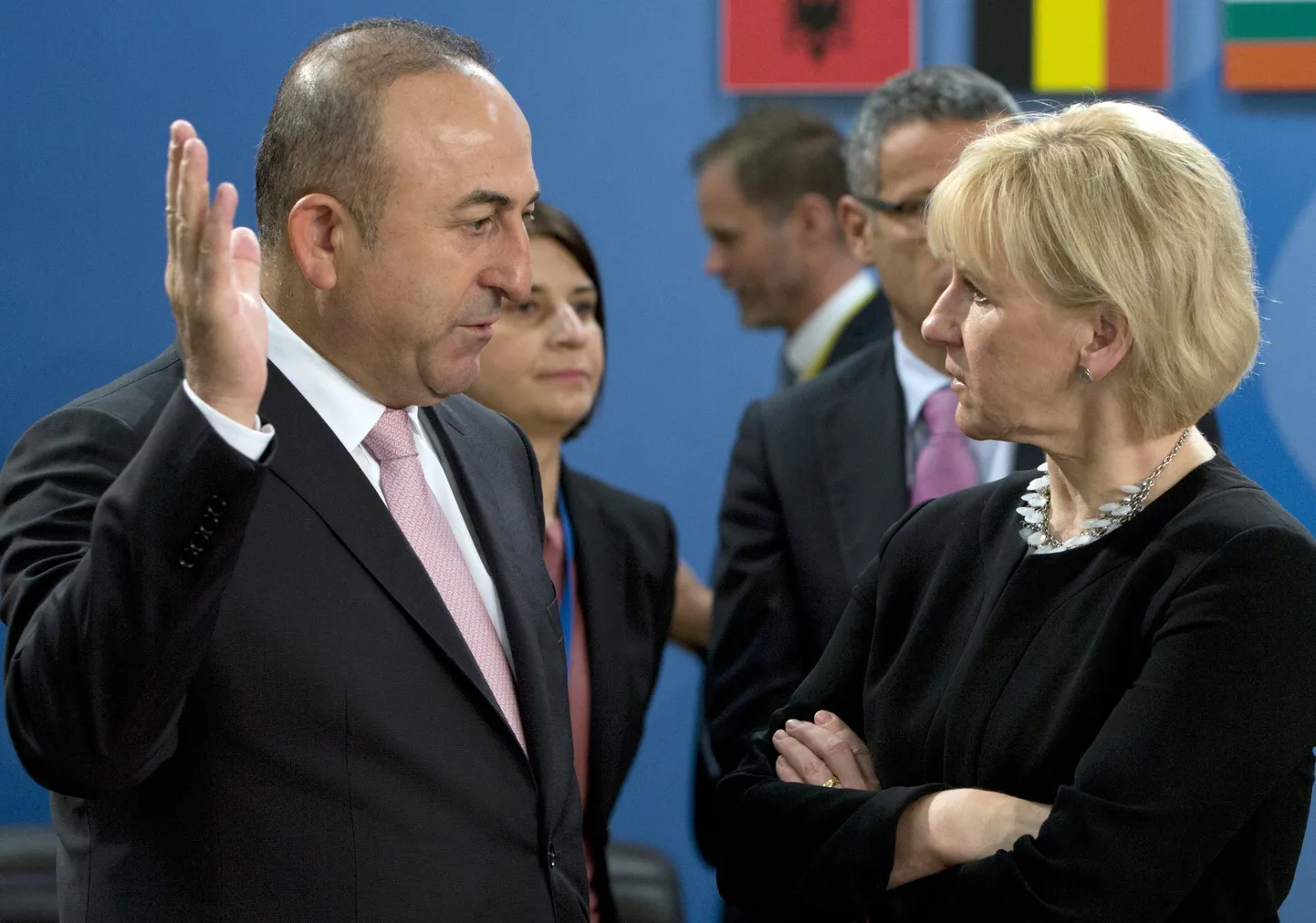 Rootsi välisminister Margot Wallström koos oma Türgi kolleegi Mevlüt Çavuşoğluga.