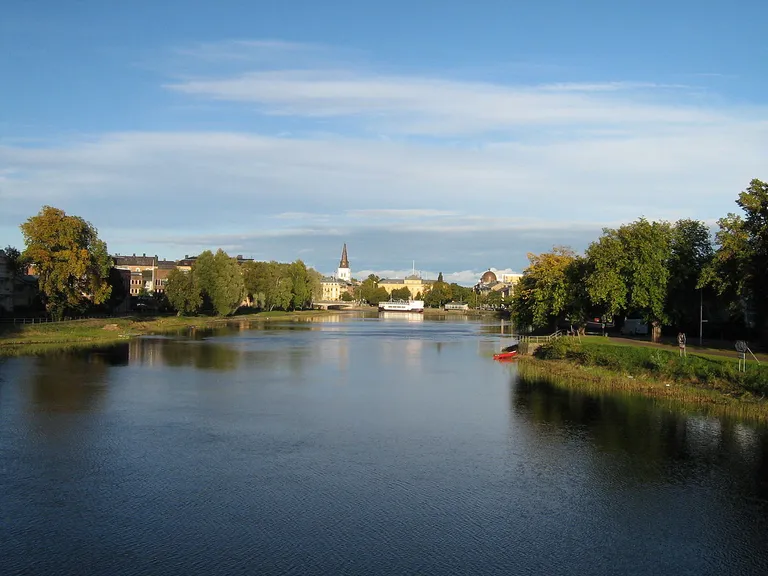 Rootsi Karlstadi kesklinn ja Vänerni järv