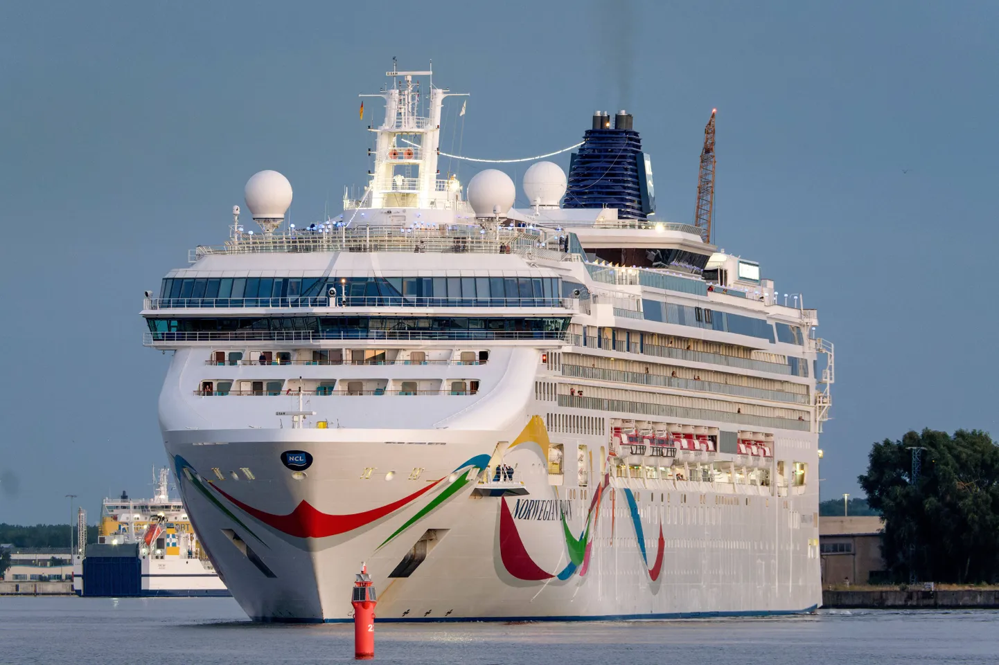 Üks peagi Tallinnasse saabuvatest uhketest kruiisilaevadest on Bahama lipu all kurseeriv Norwegian Dawn.