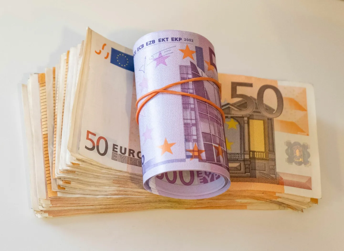 Наличные евро (иллюстративное фото).