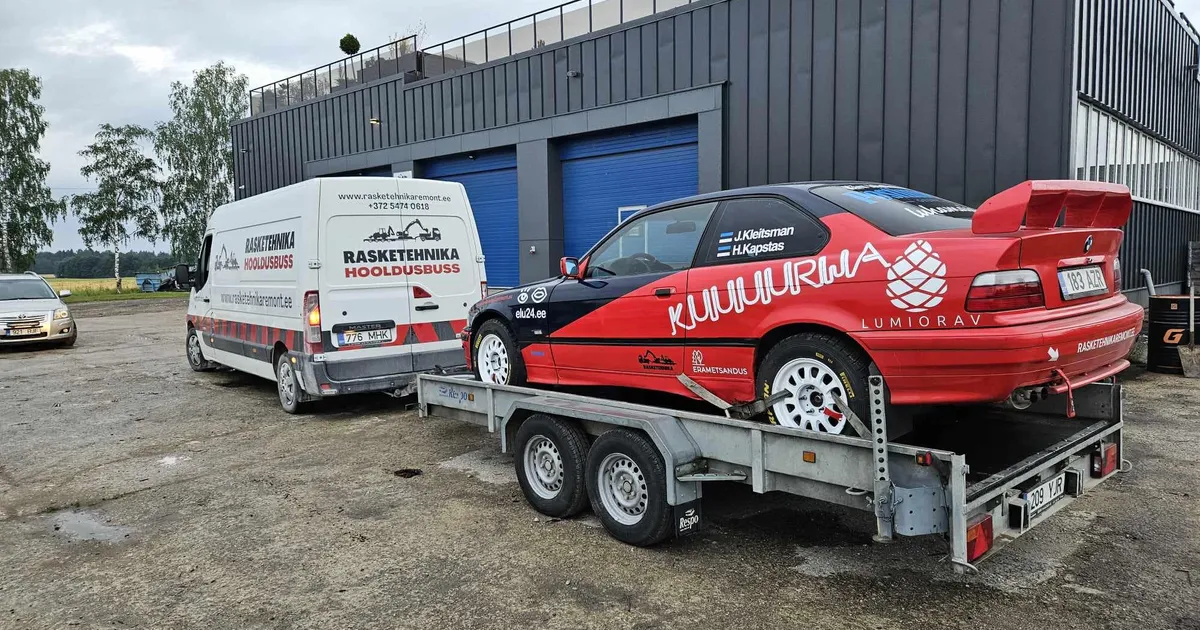 FOTO Kihelkonna rahvarallil uue auto roolis kogemust jahtiv Janar ...