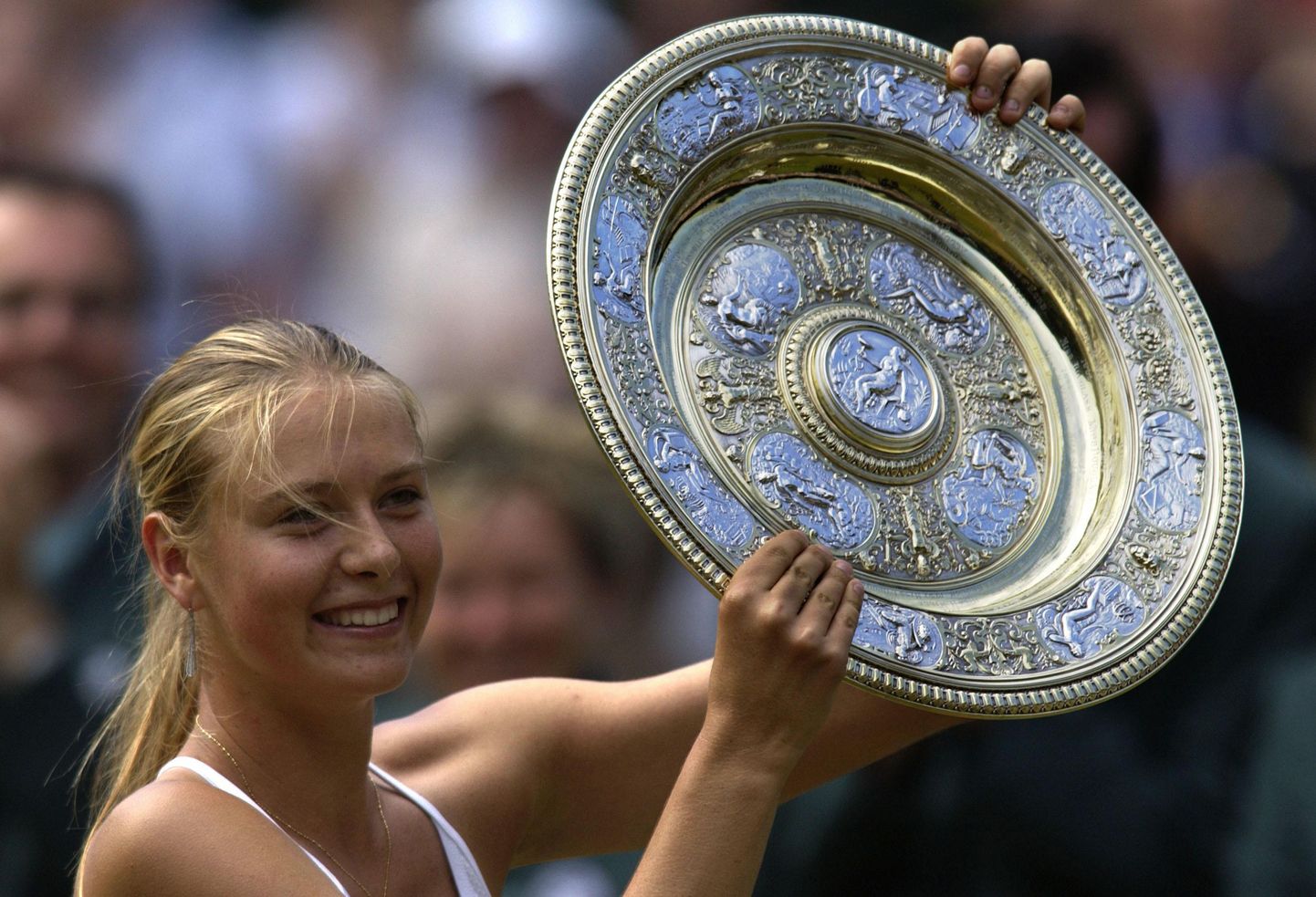Maria Šarapova võitis naisüksikmängu Wimbledoni tiitli aastal 2004.