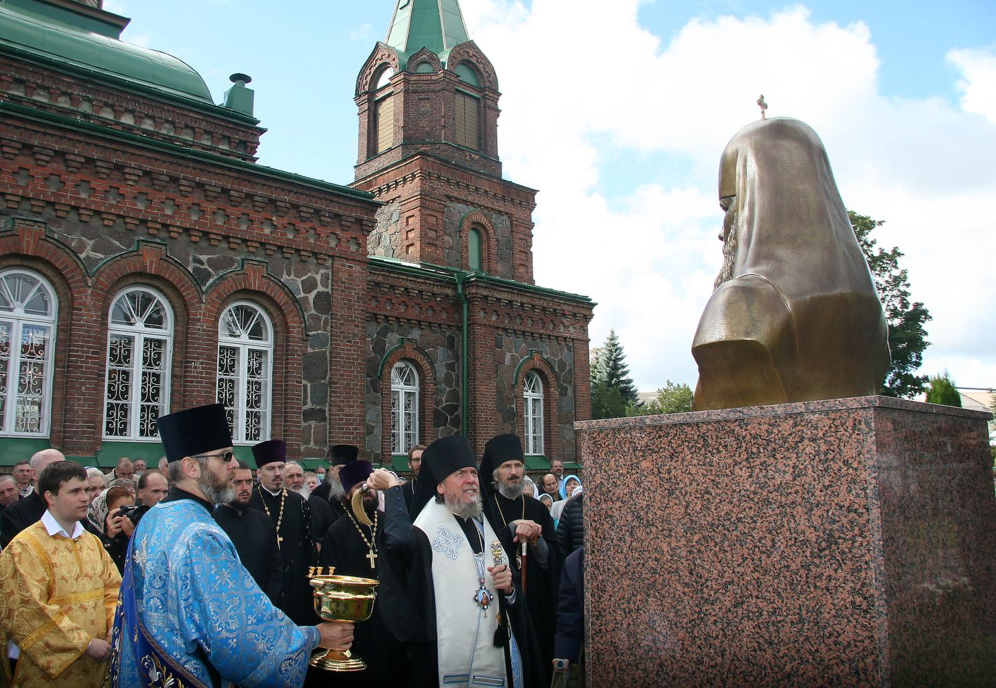 Kaks aastat tagasi avati Jõhvis Moskva patriarhaadi õigeusu kiriku hoovis patriarh Aleksius II kuju.