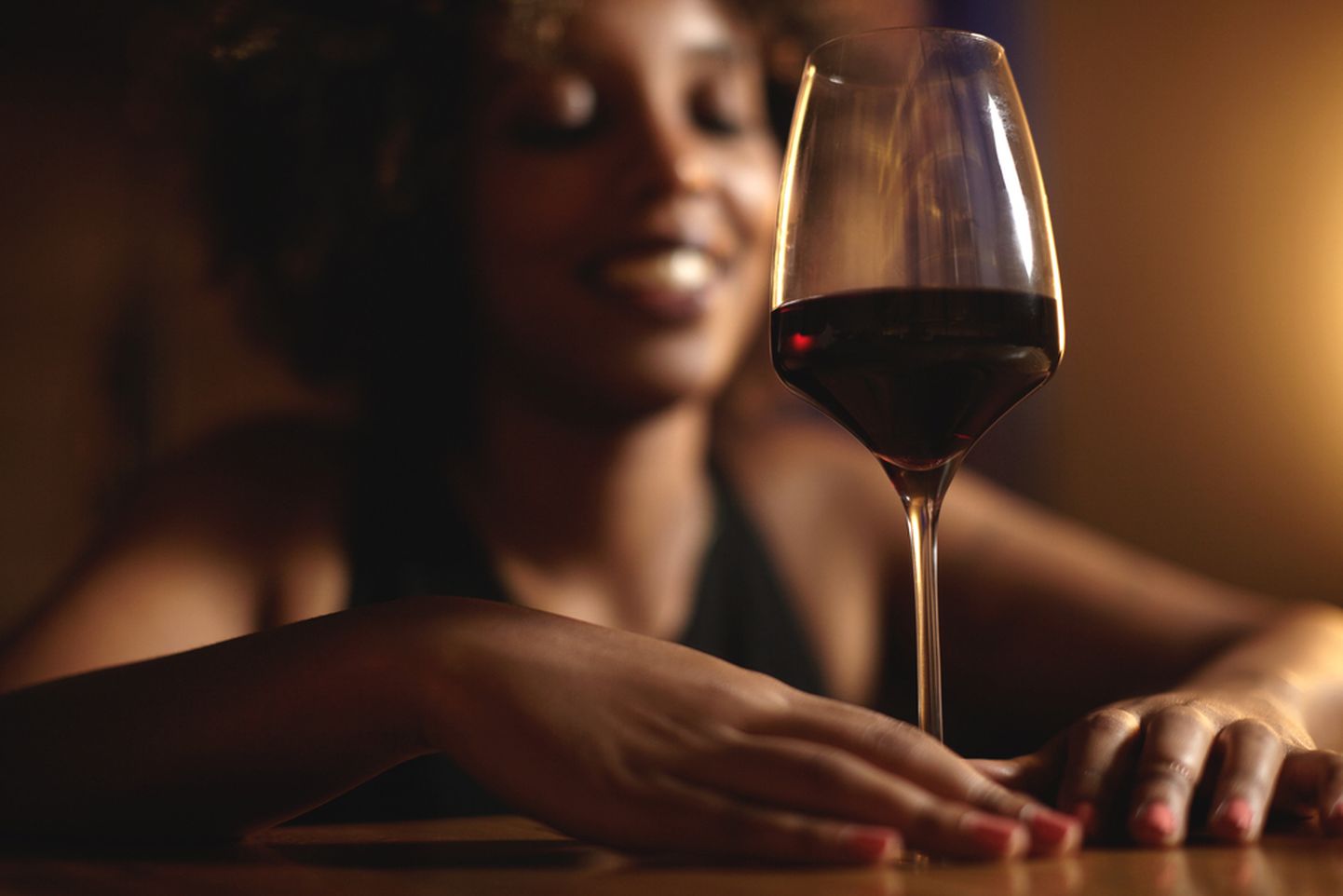 Tuleb välja, et punase veini tarbimine aitab kaitsta neurodegeneratiivsete haiguste eest.