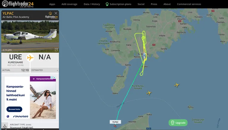 FlightRadar24 veebileheküljel saab jälgida, kes meie kohalt üle lendavad. Antud juhul on tiirutanud AirBalticu piloodiakadeemia lennuk. Kuvatõmmis tehtud 6. mai.