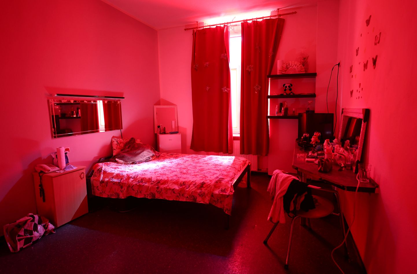 Pandeemia tõttu suletud erootikakeskuse Eros klientidega kohtumiseks mõeldud tuba Frankfurtis.
