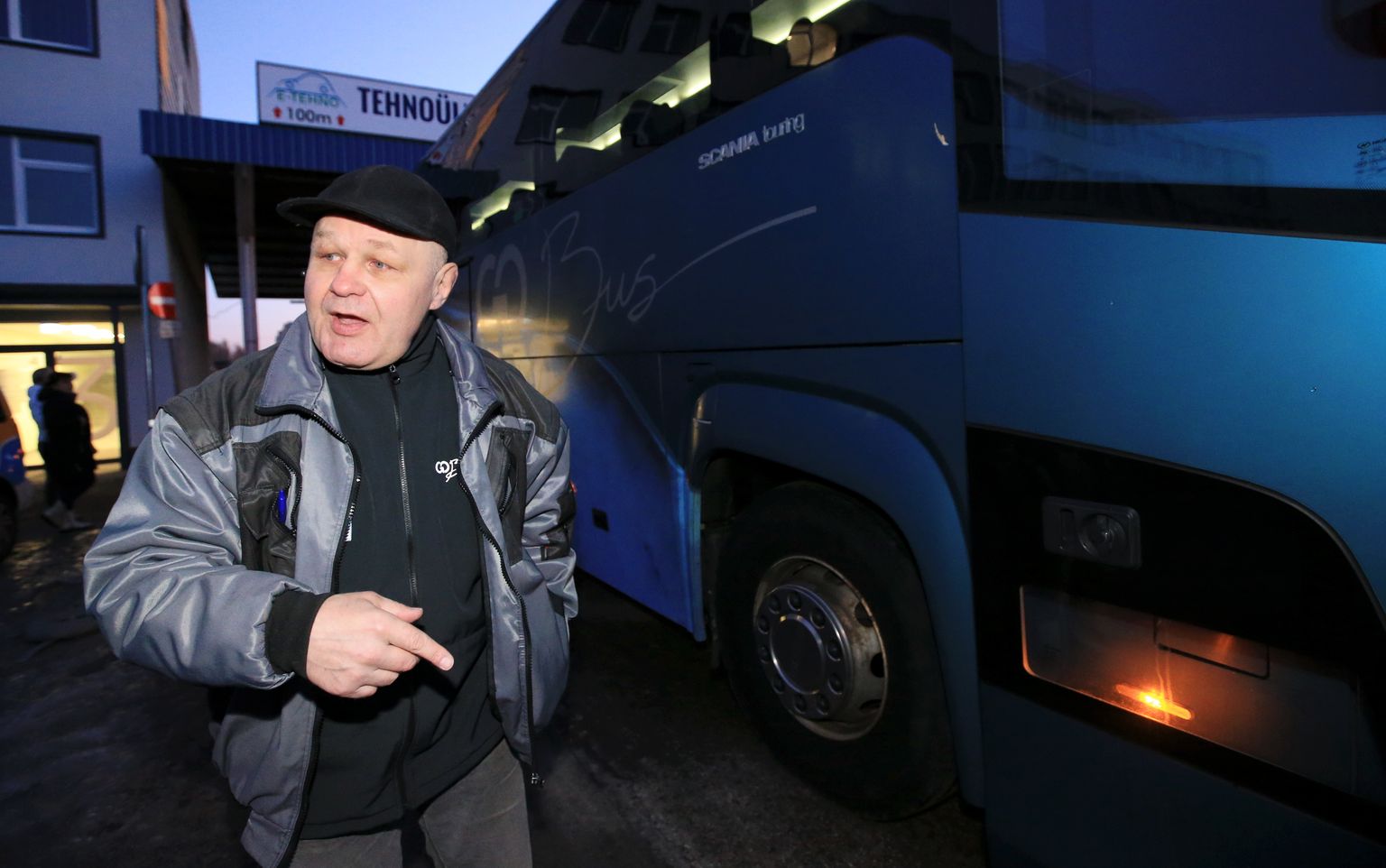 Bussijuht Meelis Ludvig sõnas, et enamik, kes bussiga Eestisse tulevad on naised ja lapsed.