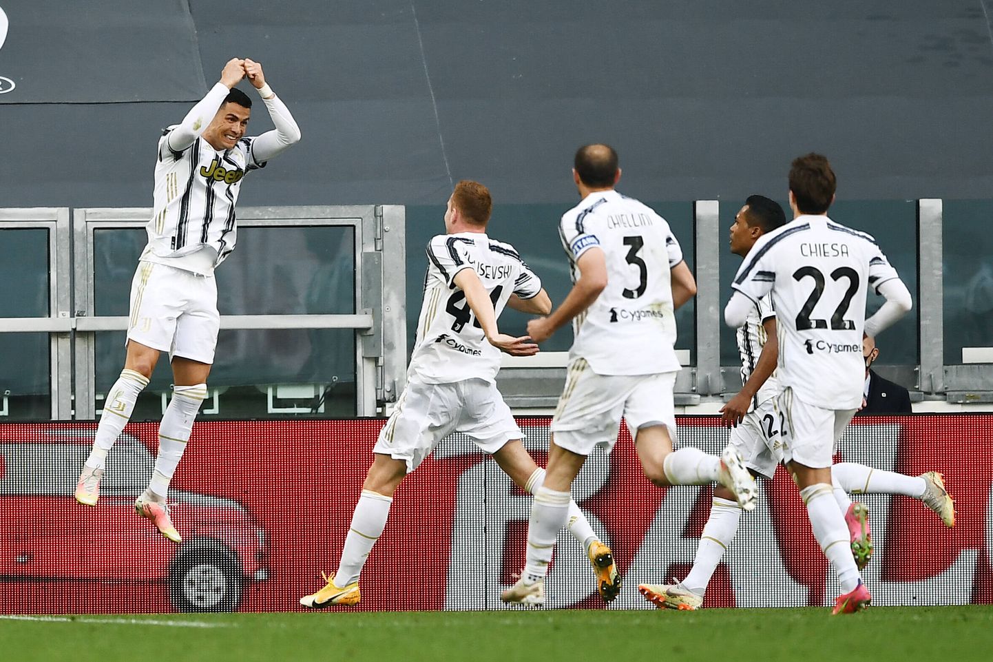 Torino Juventus sai Itaalia kõrgliigas tähtsa võidu.