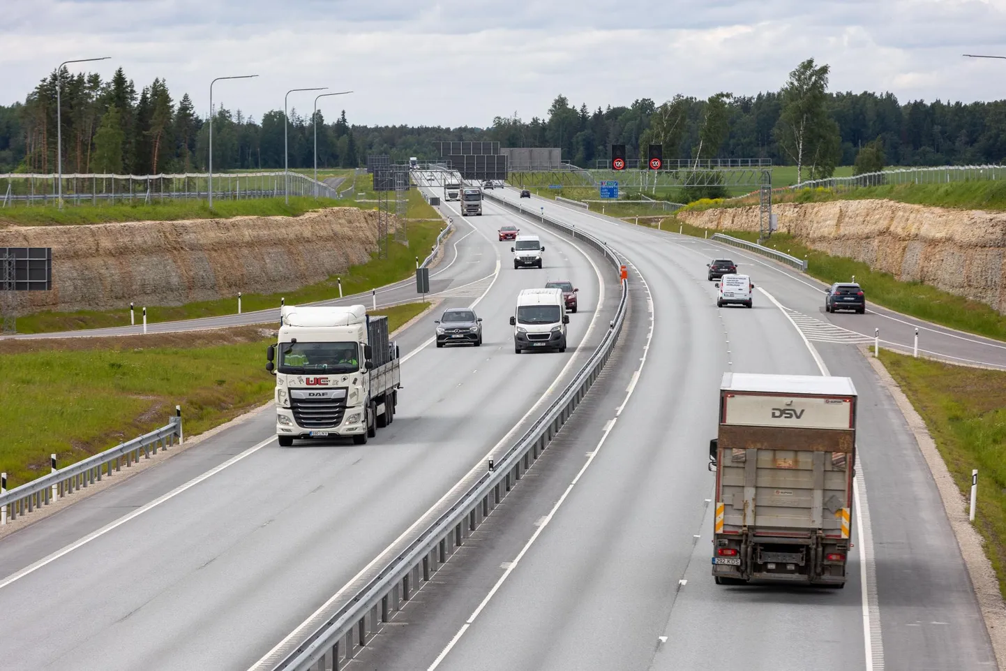 Ohtralt rikkumisi ja suur liikluskoormus – nii võiks kokku võtta olukorra Tallinna–Tartu maantee Järvamaa lõigul.