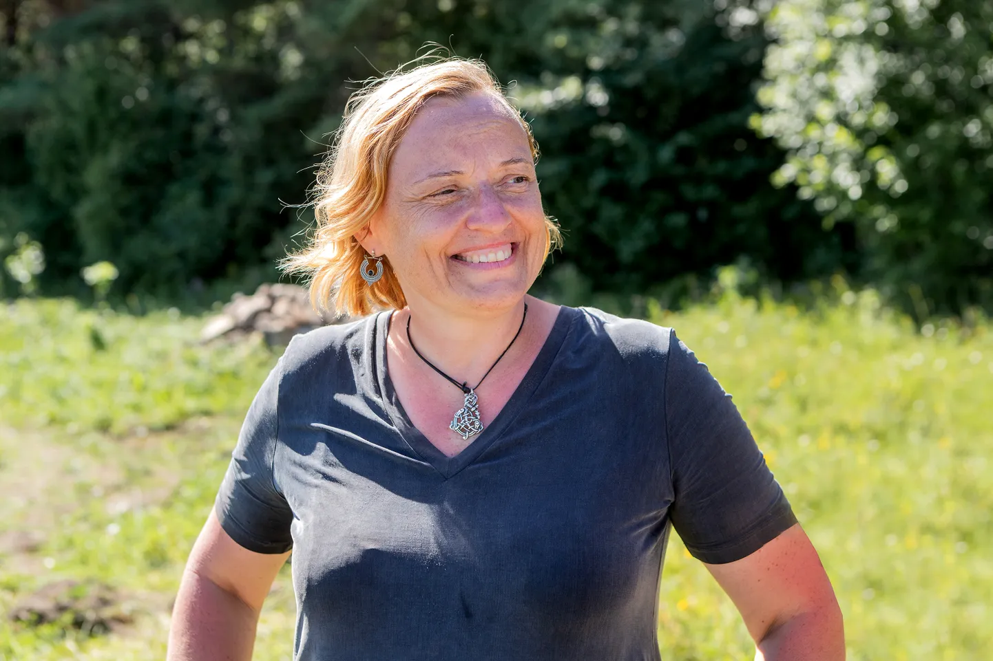 MARIKA MÄGI ütleb, et Salme leiu arheoloogilised aspektid on selgeks vaidlemata ja soovitab mitte hoida kinni Salme “sündmuse” ühekordsuse ideest.