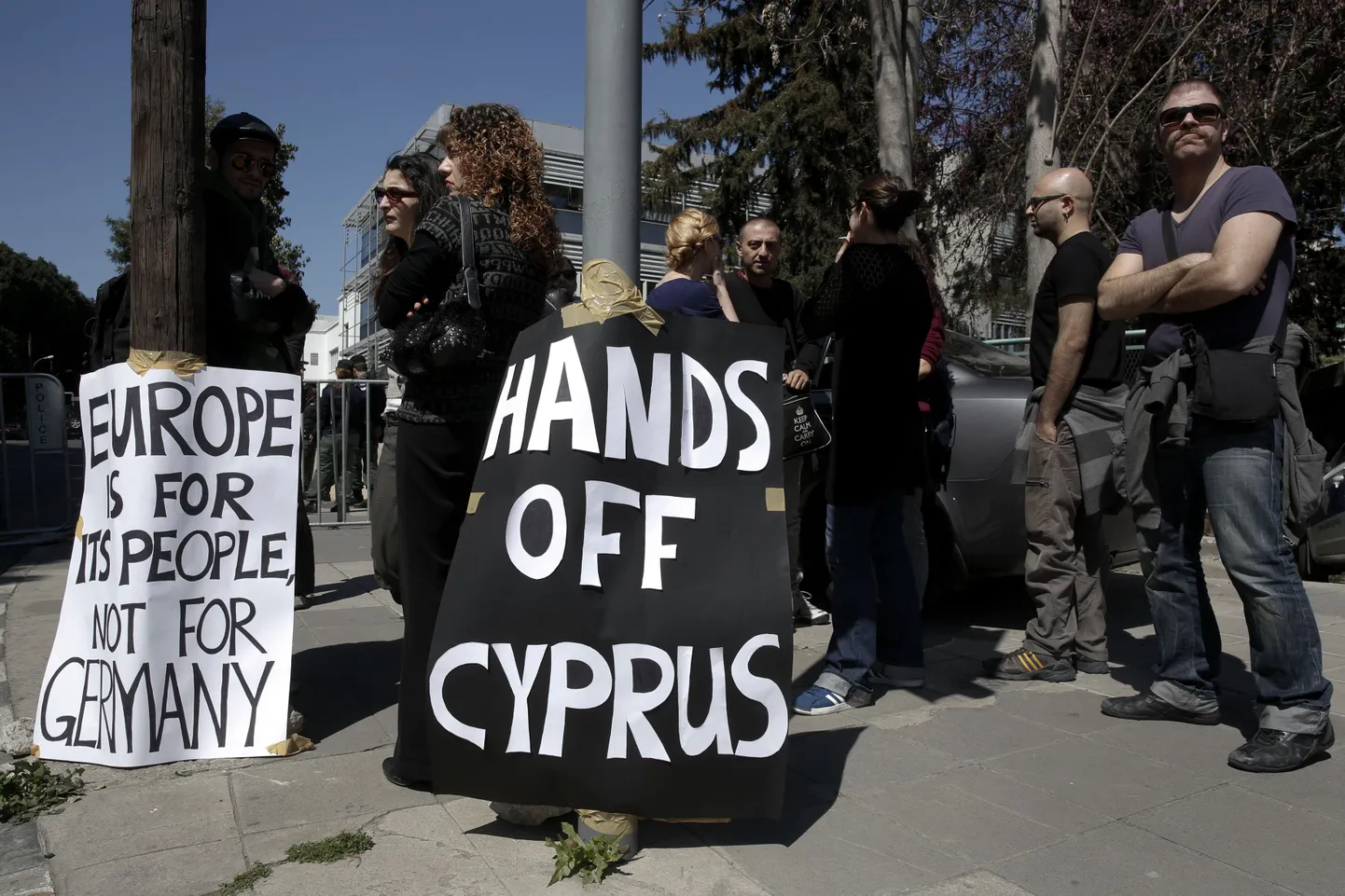 Парламент Кипра проголосовал против введения налогов на банковские депозиты.