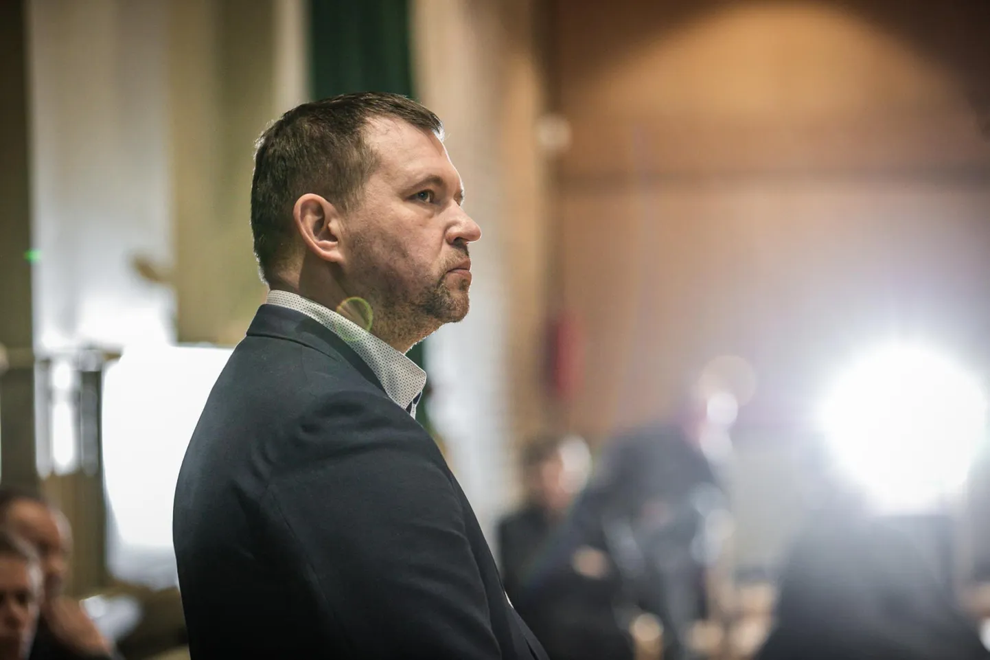 Umbusaldajad heidavad vallavanem Eiko Tammistele ette, et ta ei ole suutnud tekitada usaldust ning ühtset arusaama Saarde valla arengust volikogu ja vallavalitsuse vahel.