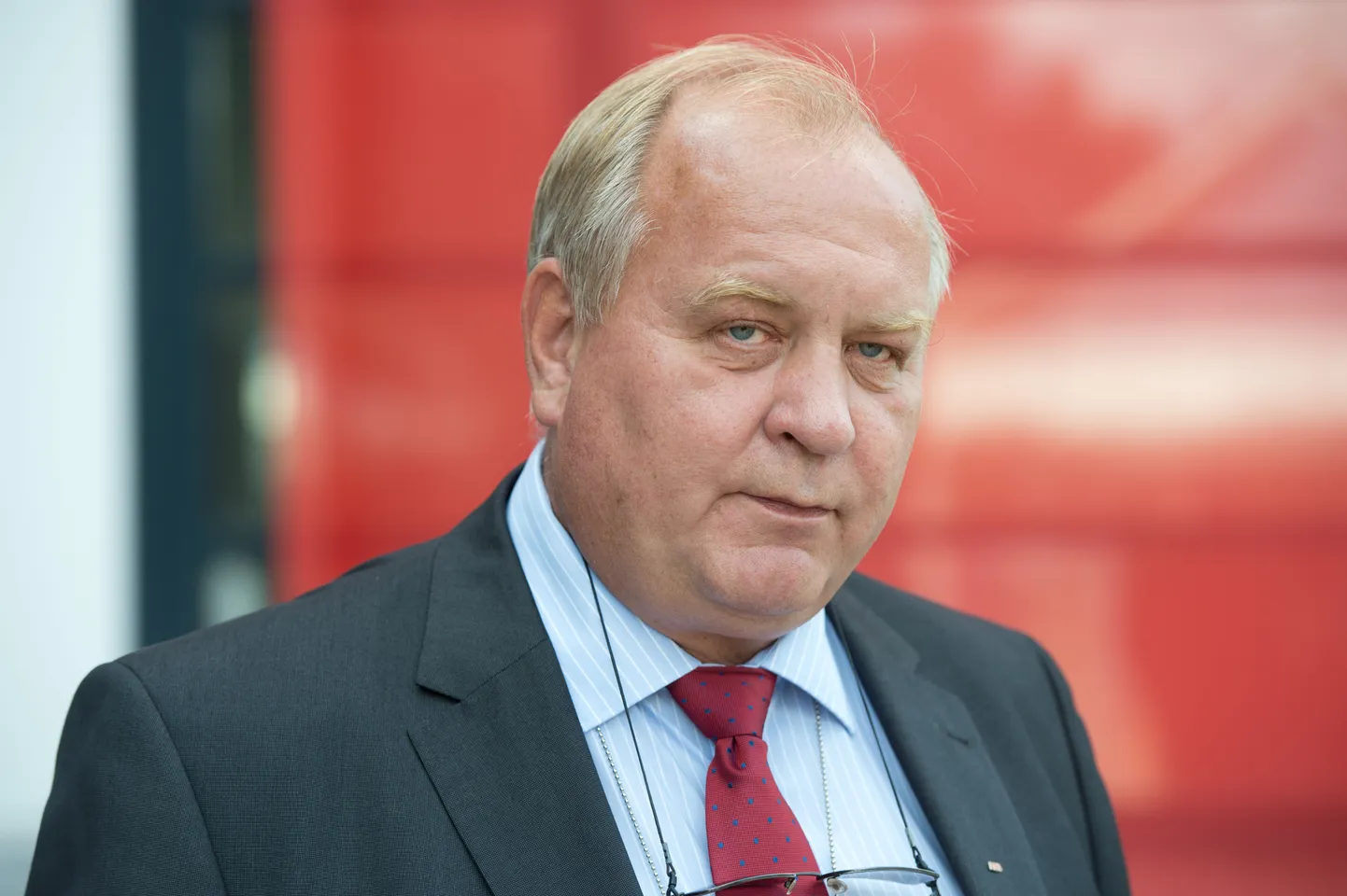 Aastaid Eesti üht suurimat ja edukamat välisinvestorit ABB-d juhtinud soomerootslane Bo Henriksson on ka üks Eesti kõrgeima palga saajaid.