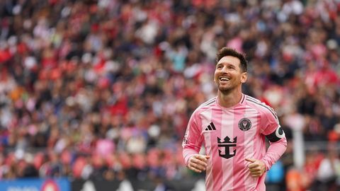 Mesi trešo gadu pēc kārtas apmaksātākais MLS spēlētājs. Šosezon alga palielinājusies