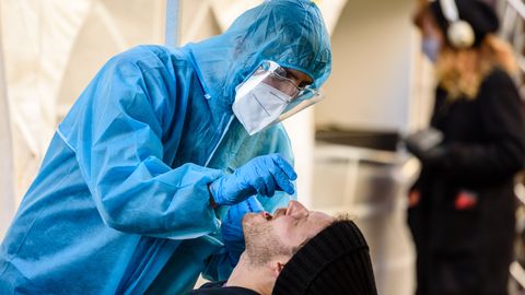 В Эстонии выявлено 1250 новых случаев заражения коронавирусом, скончалось 11 человек