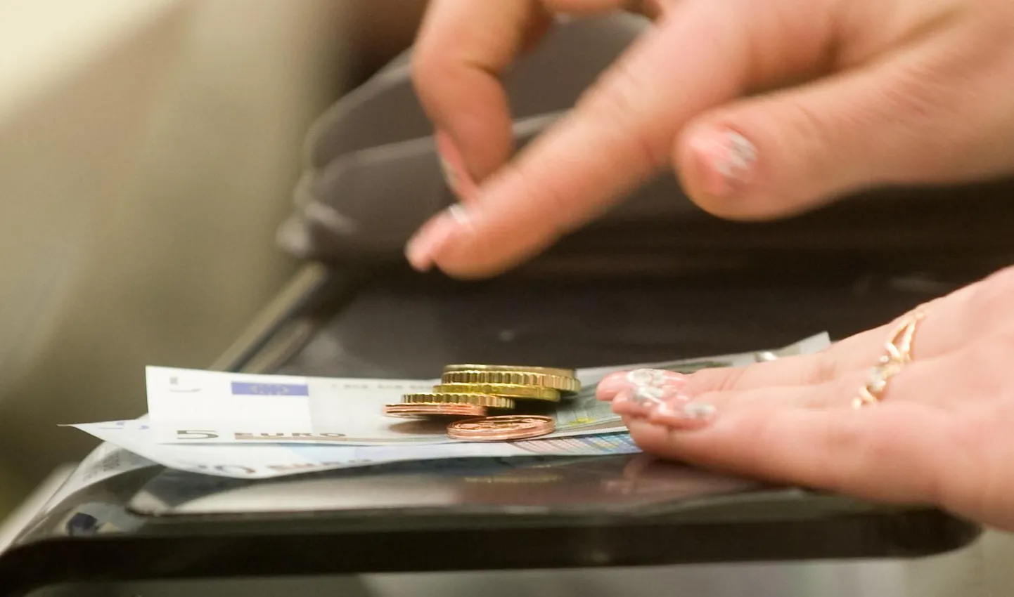 Eestis tõusis tunnipalk aastaga 3,5 protsenti