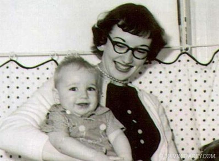 Kevin Spacey ja ta ema Kathleen Fowler