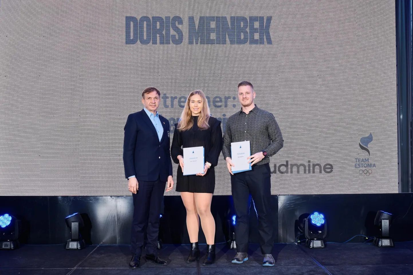 Viljandi sõudeklubist olid tänuvastuvõtule kutsutud Doris Meinbek ja tema treener Robert Jürimaa.