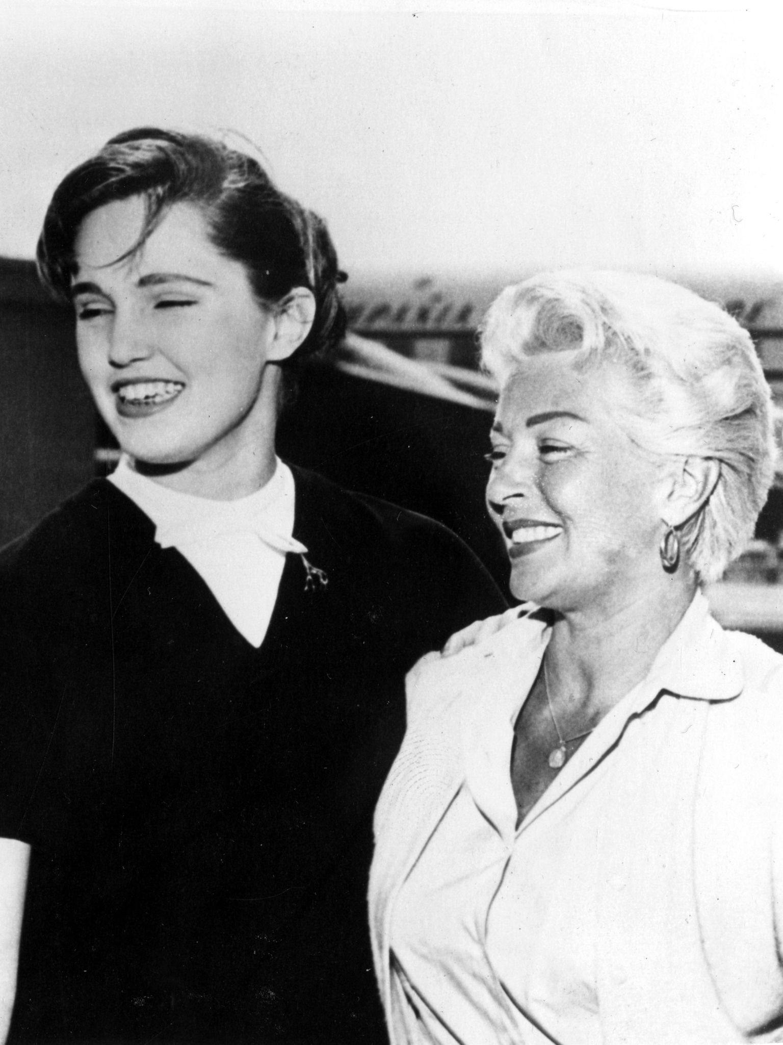 Lana Turner ja ta tütar Cheryl Crane (vasakul)