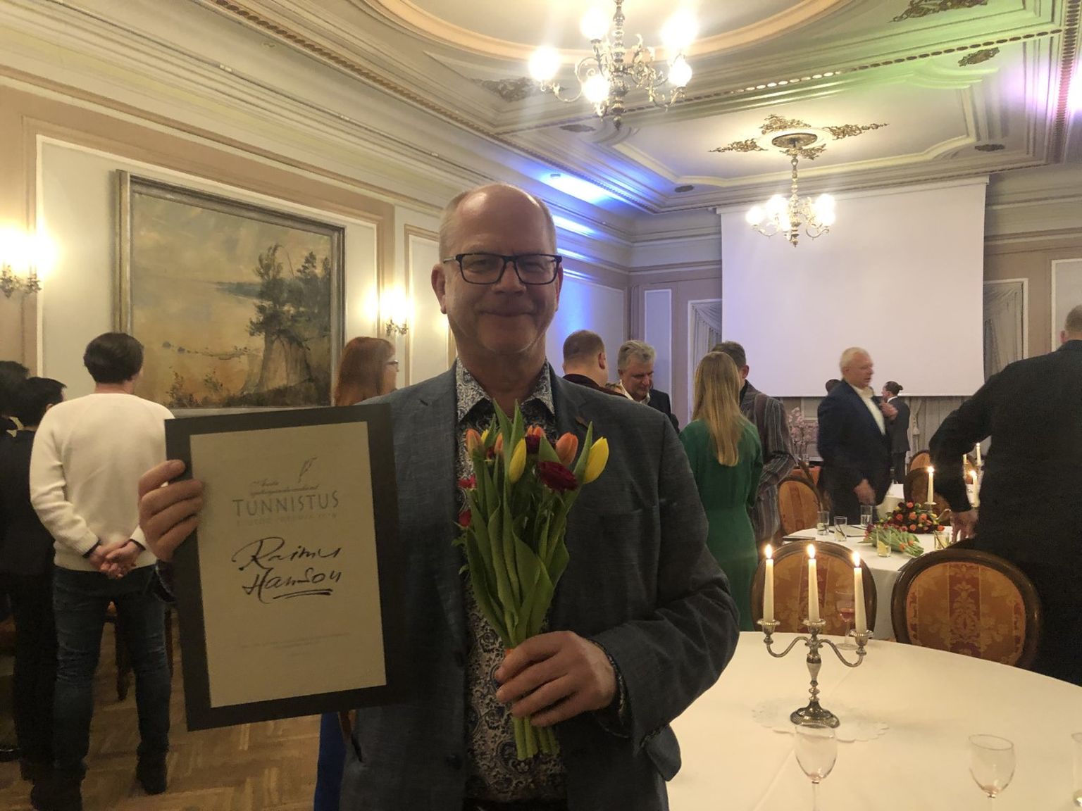 Tartu Postimehe ajakirjanik Raimu Hanson pälvis elutöö preemia.
