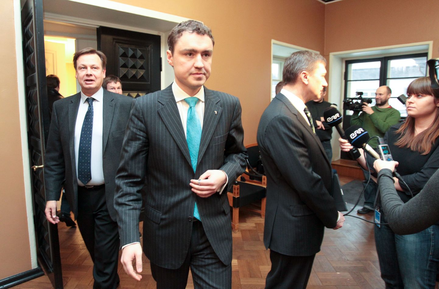 Reformierakonna juhatus kinnitas uueks sotsiaalministriks Taavi Rõivase ja justiitsministriks Hanno Pevkuri.