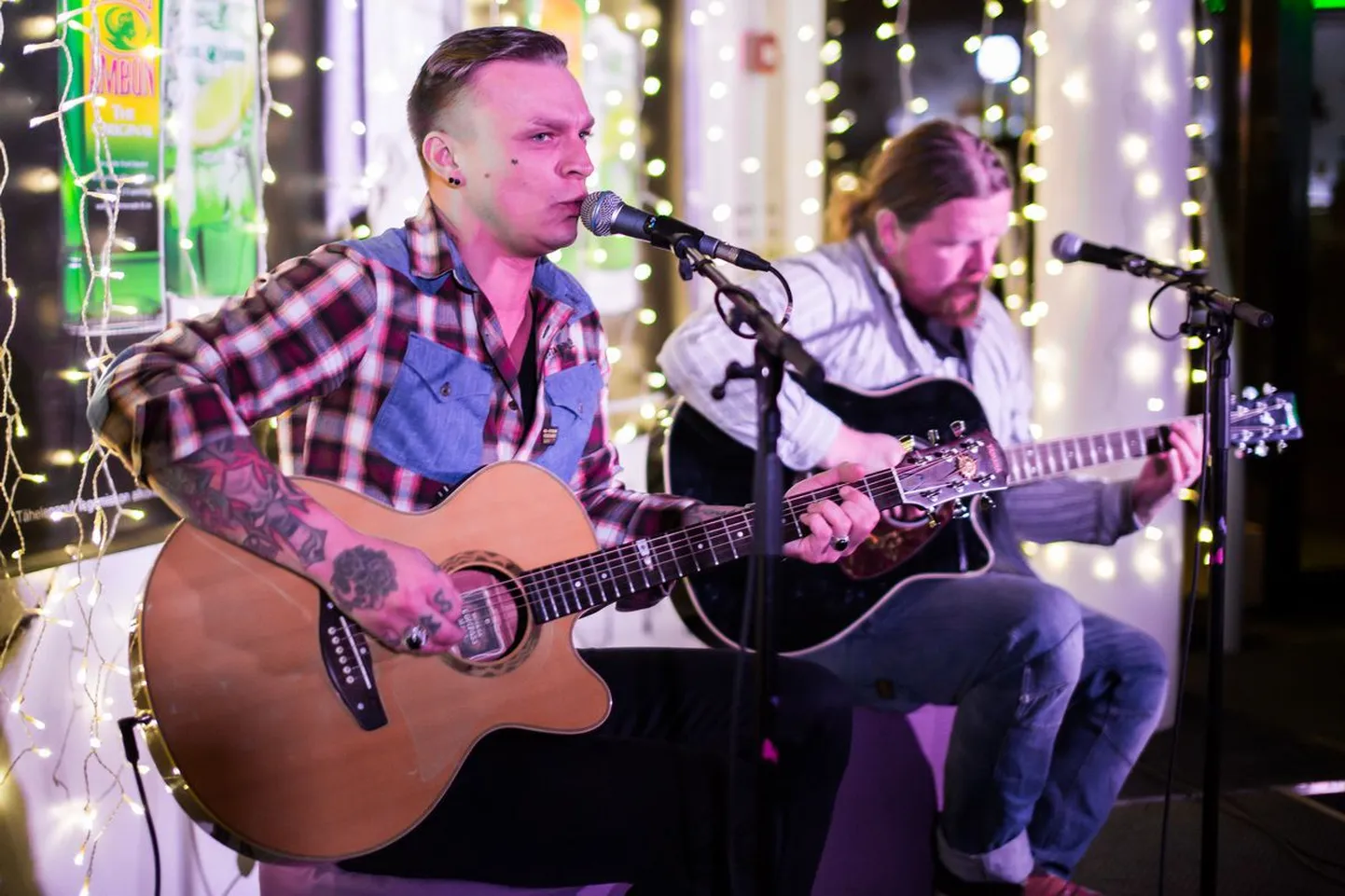 Tanel Padar andis Butterfly Lounge'is akustilise live'i