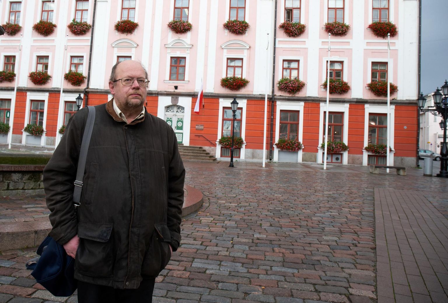 Ajaloolane Kalle Kroon ei mõista, miks pole Tartu linn huvitatud suure ajaloolise väärtusega linnamaketi kopeerimisest. 